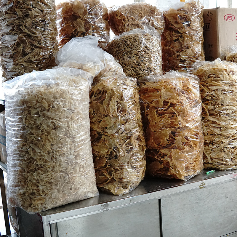 一德路海味批發(fā)送禮佳品 鳘魚筒肚與鳘魚膠干貨的精妙選擇